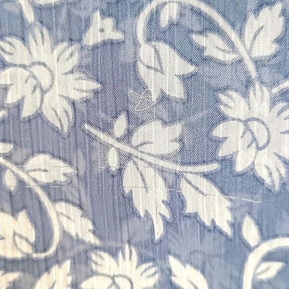 AAKAA Blue White Sheer Floral V-neck Blouse size L Loose Fitting Flowy Tassels - Picture 12 of 13